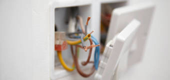 Kiedy powinno się wykonać instalację elektryczną w nowym domu? -  Usługi Elektro-Instalacyjne Jacek Latała