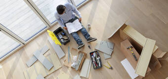 Skręcanie mebli? Najlepiej ze śrubami z firmy Dariusza Markowskiego