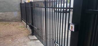 Zalety bram przesuwnych i skrzydłowych – produkty firmy A-Napędy