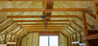 Czy izolacja poddasza pianą PUR to dobre rozwiązanie? Sprawdzamy z ekspertem marki Magpur