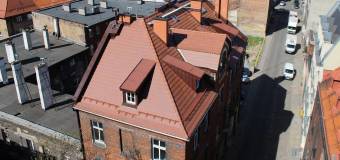 Co wybrać na pokrycie dachowe? Przegląd dostępnych rozwiązań z firmą Izobig S.C.