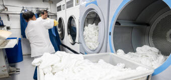 Kompleksowe wyposażenie pralni z firmą Pralus Systemy Pralnicze!