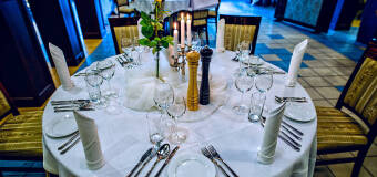 Dlaczego zorganizowanie imprezy okolicznościowej w Restauracji Komfort to dobry wybór?