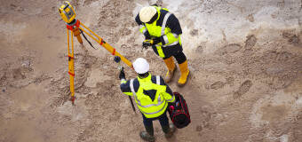 Kompleksowe wsparcie geodezyjne na placu budowy – co wchodzi w zakres usług? Firma geodezyjna PGK