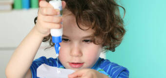 Charakterystyka kleju do papieru od firmy Dekol