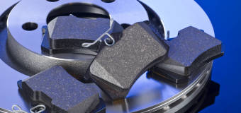 Jak wybrać odpowiednie klocki hamulcowe do samochodu? Części samochodowe Sis 