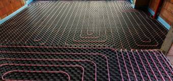 Jakie zalety ma ogrzewanie podłogowe montowane przez firmę Hyd-Gaz Jacek Pokora?