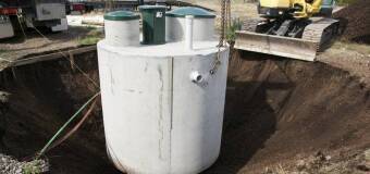 Oczyszczanie ścieków w domu - budowa przydomowych oczyszczalni i szamb w ofercie firmy San-Bud Przedsiębiorstwo Inżynieryjne