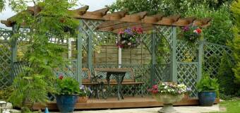 Dlaczego warto postawić altanę w ogrodzie? Stolarnia Pod Pszczelim Pniem Tomasz Purzycki