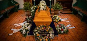 Usługi Pogrzebowe Byszkiewicz-Grabczak: Pochówek tradycyjny czy kremacja? - Porównanie rodzajów pochówku