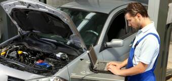 Diagnostyka samochodowa z firmą Auto Centrum Service - jakie są jej rodzaje i jak przebiega proces?