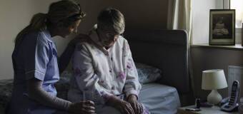 Praktyczne porady dla opiekunów osób chorych na Alzheimera z firmy Activ Ltd.