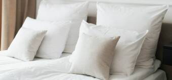 Naturalne poduszki z pierza od M.J.Decor - sekret wyjątkowego komfortu snu i relaksu