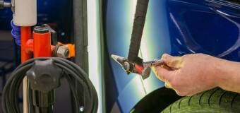 Krok po kroku: jak przebiega proces naprawy blacharskiej po wypadku z firmą R-Lak?