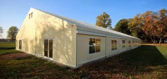 Magazyny namiotowe na wynajem – szybkie i ekonomiczne rozwiązania dla biznesu