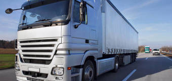 Awaria samochodu dostawczego na trasie