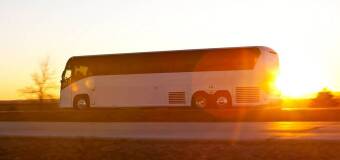 Wynajem autobusów z TMPBus – komfort i bezpieczeństwo