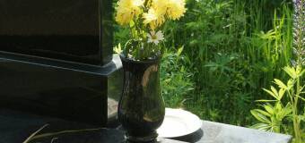 Granit szlifowany w małej architekturze ogrodowej