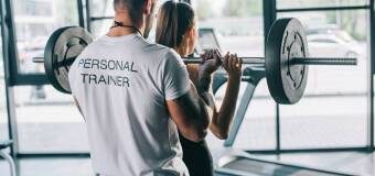 Trening personalny czy siłownia? Wybór najlepszej metody