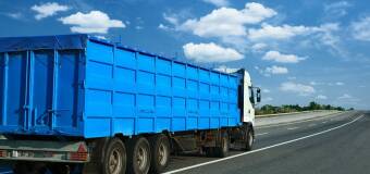 Wybór firmy transportowej – kluczowe czynniki