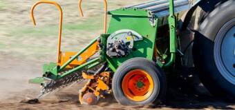 Maszyny rolnicze i innowacje w produkcji - Solan