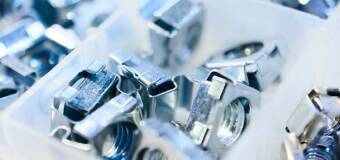 Cybanty do tuneli foliowych – klucz do stabilności konstrukcji