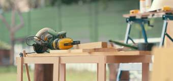 Elementy złączne do drewna – klucz do trwałości konstrukcji