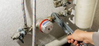 Pogotowie hydrauliczne 24h – wyzwania w dużych miastach