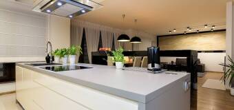 Szkło Lacobel w nowoczesnych kuchniach