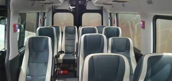 Transport busem dla seniorów – komfort i bezpieczeństwo