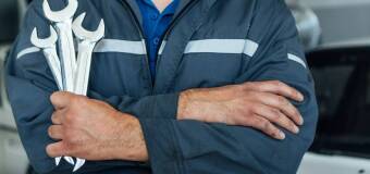 Wybór serwisu blacharskiego – kluczowe czynniki