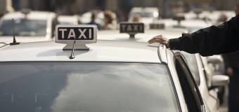 Czy warto korzystać z usług taksówkarzy?