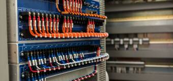 Sterowniki do podajników - nowoczesne rozwiązania grzewcze