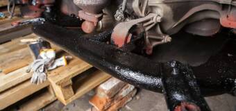 Piaskowanie maszyn rolniczych – skuteczna metoda oczyszczania