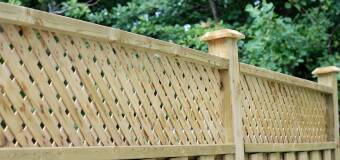 Balustrady drewniane – bezpieczeństwo i estetyka w ogrodzie