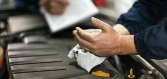 Regularna wymiana oleju - klucz do trwałości silnika