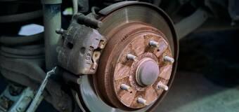 Klocki hamulcowe – klucz do bezpieczeństwa na drodze