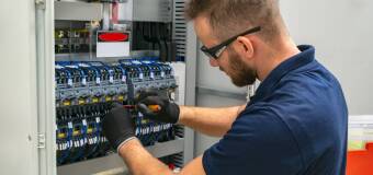 Przeglądy instalacji elektrycznych – Volteam Dariusz Pergoł