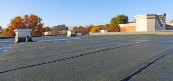 Membrany EPDM – nowoczesna hydroizolacja dachów płaskich