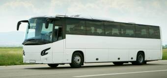 Wynajem autokarów na wycieczki – komfort i bezpieczeństwo
