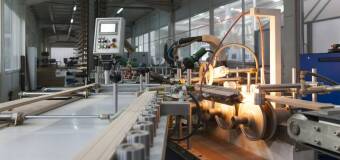 Nowoczesne technologie w produkcji pleksi i PCV – Arplex