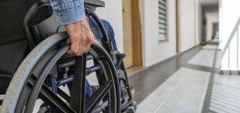 Kiedy opieka hospicyjna staje się potrzebna i jaką formę wsparcia obejmuje