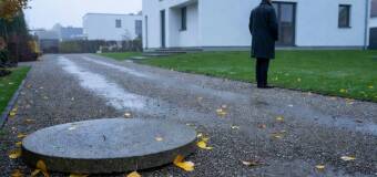 Kiedy właściciel zbiornika bezodpływowego w Rydułtowach powinien zamówić odbiór i zachować dokumenty